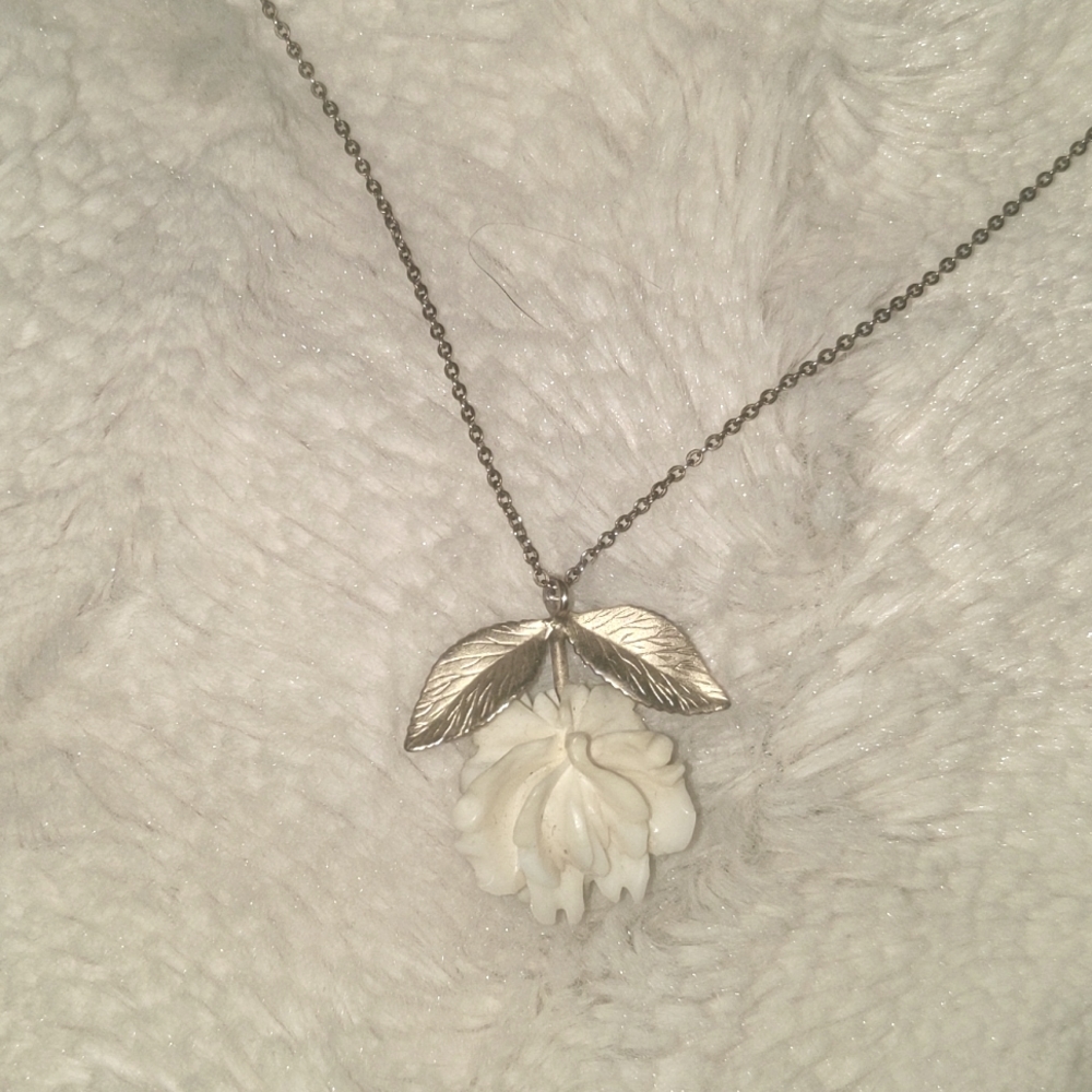 Karen Lynne 12K GF flower necklace